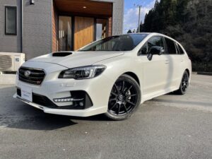 姫路市の自動車修理 鈑金 塗装 コーティング 車検ならボデーショップミハタ R1 レヴォーグsti ブラックセレクション 入庫しました